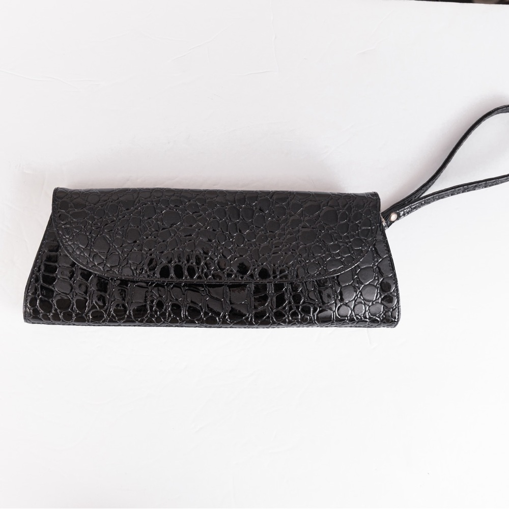 East west vibe faux croc clutch wristlet black patent leather look retro elegant
